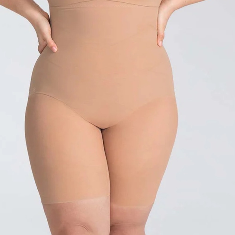 Honey love SuperPower Short